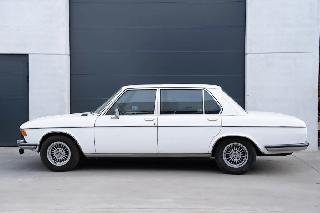 Oldtimers te koop BMW E3 3.3L