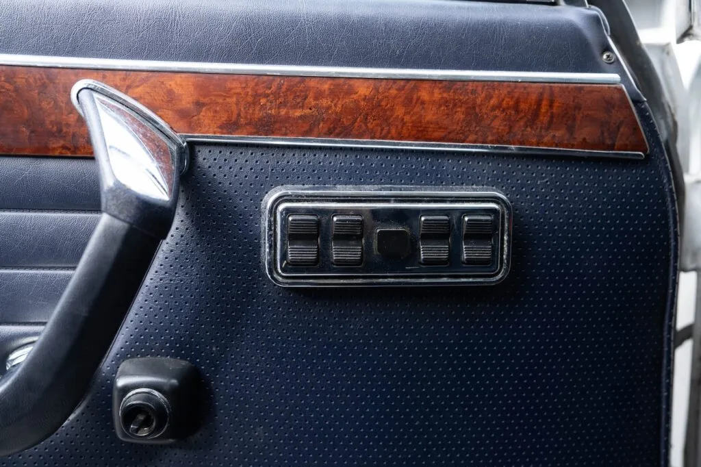 Oldtimers te koop BMW E3 3.3L